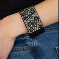 Paparazzi Bracelet - Cheetah Couture - Silver